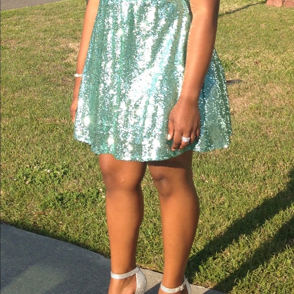 Fun and Flirty Sequin Cocktail Dress 👗 - Picture 2 of 8